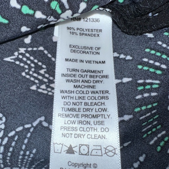 Betsey Johnson Fate & Fortune Hands Moon Stars Snakes 2 Pocket Scrubs Shirt Sz S - Picture 7 of 7